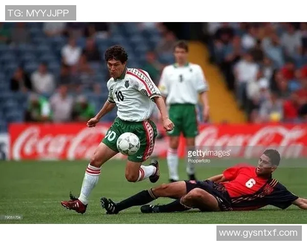 足球明星收入高的背后原因与社会价值的深度剖析